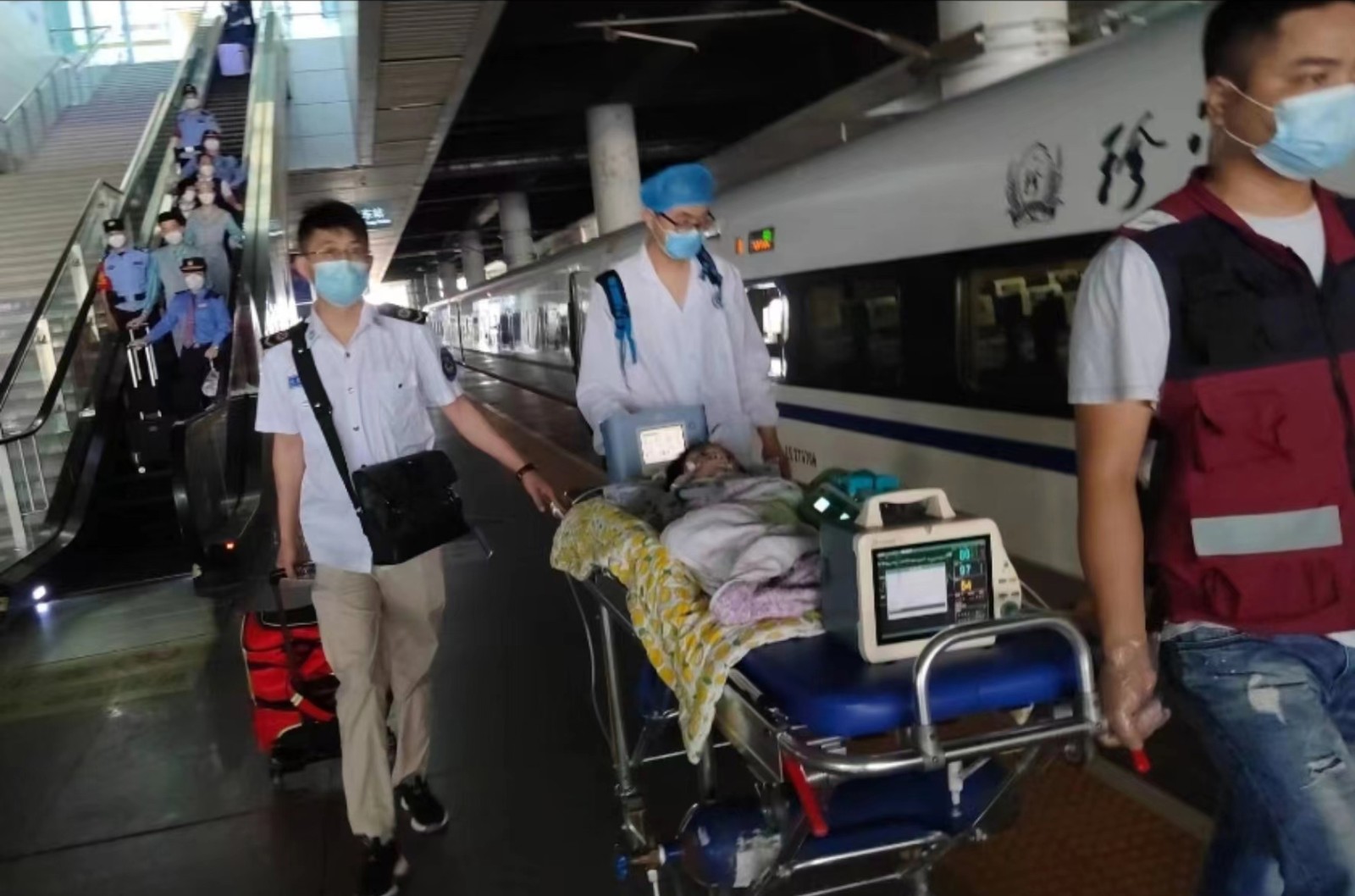 剑河县高铁转运公司